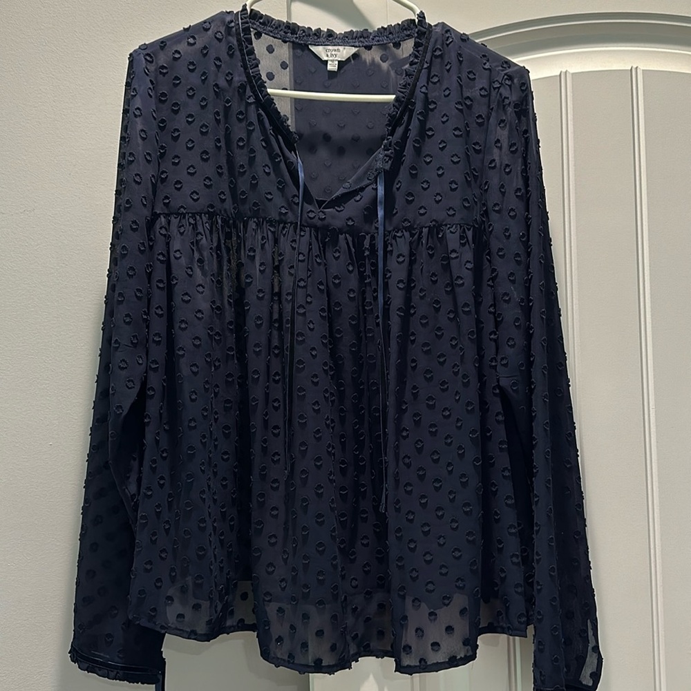 Crown & Ivy size M navy sheer top